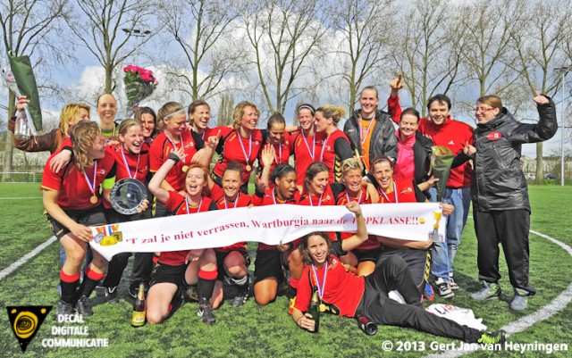 Wartburgia de kampioen van de Hoofdklasse Vrouwen Zaterdag 2012-2013