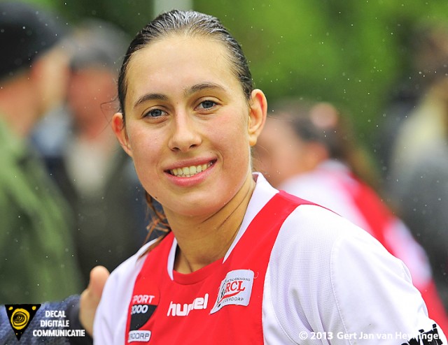 Een hattrick voor Samanta Stojanovic die in het KNVB bekerduel op Walcheren tegen Oostkapelle drie maal scoorde.