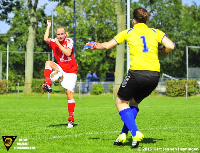 vv Rhoon - Weteringse Voetbal Combinatie