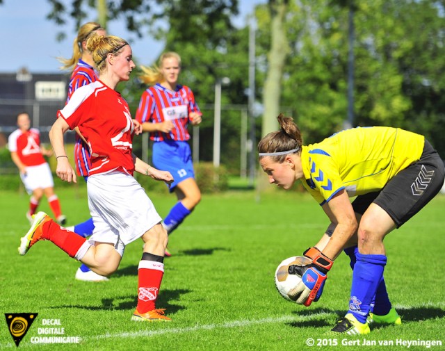 vv Rhoon - Weteringse Voetbal Combinatie