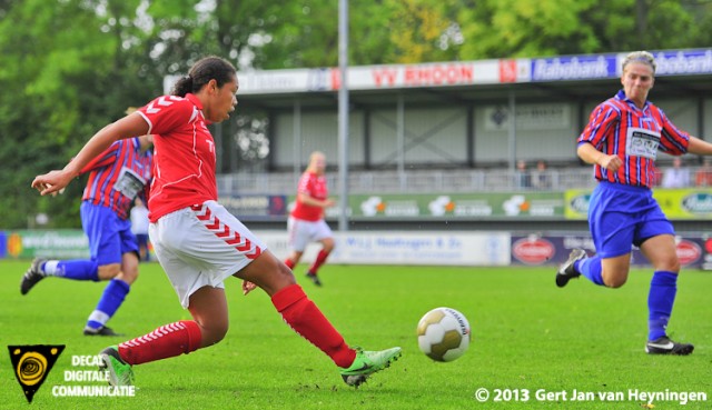 Rowena Ondaan van Rhoon scoorde in de eerste helft twee maal.