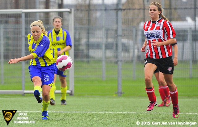 De kleine dekselse Jaimy Treurniet van Berkel schiet raak in het duel tegen MVV