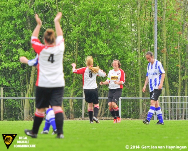 Brielle aanvoerster Ryanne Mol bracht beide kemphanen weer op gelijke hoogte.