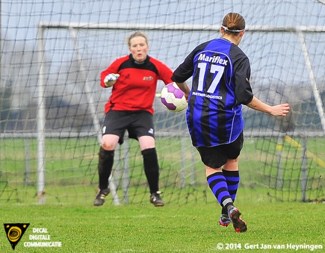 Lesley Heuser van Smerdiek met de 4-8 op haar pantoffel.